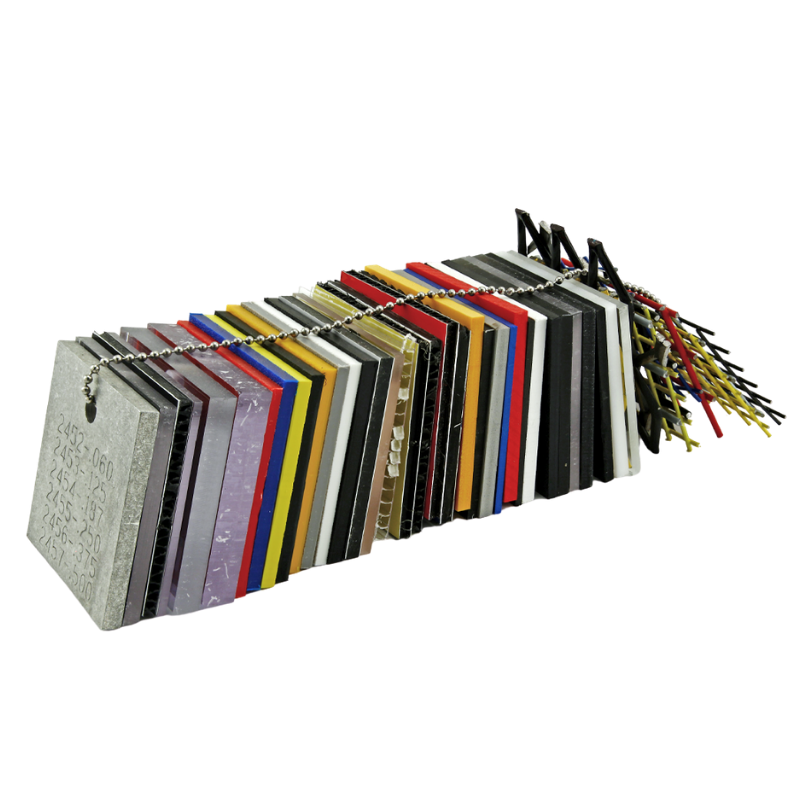 square metal sheets connects with a small chain