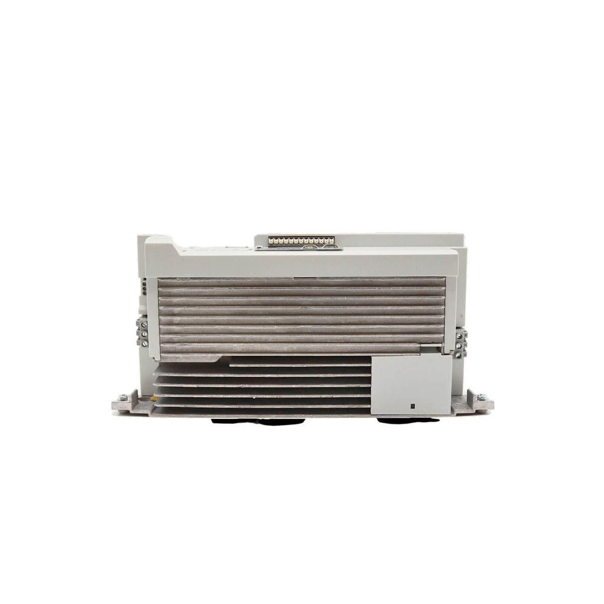 Lenze | i510 2hp Cabinet mount 480volt 5digital inputs, 2 analog inputs, 1 digital output 1 analog Output, 1 relay | I51AE215F10V11000S - side view